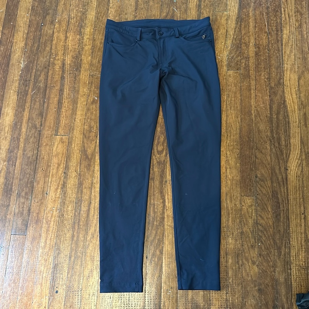 Lululemon Navy mid rise low rise trousers sz S M